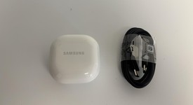 Used
													Samsung Galaxy Buds2 - Lavender, SM-R177, photo 2 of 4