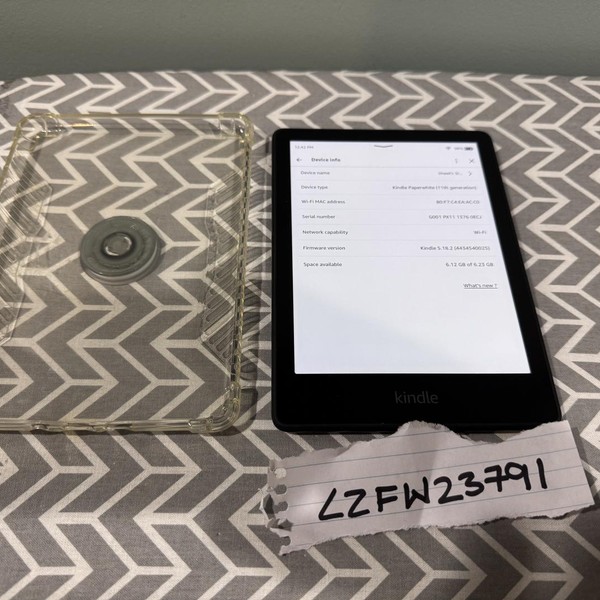 Amazon Kindle Paperwhite 11th Gen 2021 - Amazon, 8 GB, Black