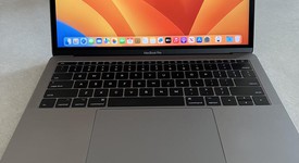 Good
													MacBook Pro 2017 (No Touch Bar) - 13" - I5, Gray, 256 GB, 8 GB, photo 1 of 16