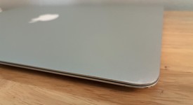 Fair
													MacBook Air 2017 - 13" - I5, Silver, 128 GB, 8 GB, photo 5 of 7