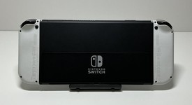 Mint
													Nintendo Switch - OLED - White, 64 GB, photo 5 of 6