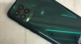 Good
													Moto G Stylus 5G (2022) - Cricket, Green, 128 GB, 4 GB, photo 3 of 7