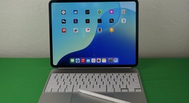 Mint
													Apple iPad Pro 13" (M4) 2024 - Wi-Fi, Black, 256 GB, 8 GB, A2925, Standard Glass, photo 2 of 14