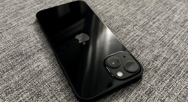 Mint
													Apple iPhone 13 - Unlocked, Midnight, 128 GB, A2482, photo 4 of 6