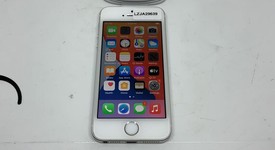 Good
													Apple iPhone SE 1st Gen 2016 - Unlocked, Silver, 32 GB, A1723, photo 1 of 10
