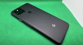 Mint
													Google Pixel 5 - Verizon, Black, 128 GB, 8 GB, GD1YQ, photo 3 of 3