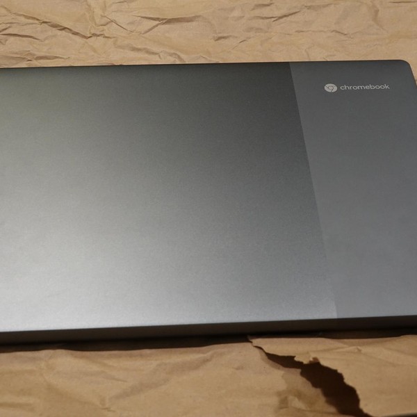 Lenovo IdeaPad Gaming Chromebook 16 inch - 128 GB, 8 GB, Intel Core i3