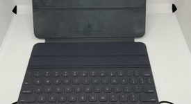 Used
													Apple Magic Keyboard for iPad Pro - Black, photo 1 of 9