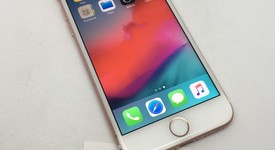 Good
													Apple iPhone 7 - Sprint, Rose Gold, 32 GB, A1660, photo 3 of 14