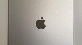 Mint
													Apple iPad 10th Gen - Unlocked, Silver, 64 GB, A2757, photo 5 of 21