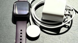 Good
													Apple Watch Series 10 42mm - Verizon, Black, A3001 - Cellular, Aluminum, photo 5 of 6