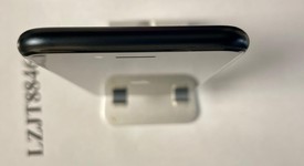 Good
													Apple iPhone SE 3rd Gen 2022 - Unlocked, Midnight, 64 GB, A2595, photo 3 of 8