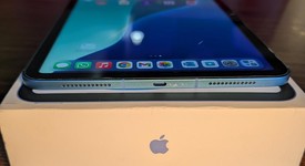 Good
													Apple iPad 11th Gen - Unlocked, Blue, 128 GB, A3355, photo 2 of 10