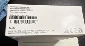 New
													Apple AirPods 4th Gen - Active Noise Cancellation, photo 2 of 3