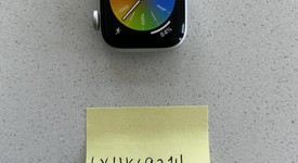 Good
													Apple Watch Series 6 40mm - AT&T, Silver, A2293 - Cellular, Aluminum, photo 1 of 10