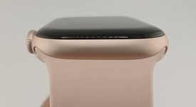 Mint
													Apple Watch Series 10 42mm - Rose Gold, A2997 - GPS, Aluminum, photo 5 of 7