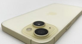 Good
													Apple iPhone 15 - Unlocked, Yellow, 128 GB, A2846, photo 4 of 5