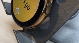 Fair
													Samsung Galaxy Watch Active2 40mm - Unlocked, Gold, Stainless Steel, photo 2 of 6