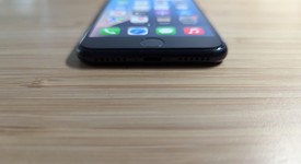Fair
													Apple iPhone SE 3rd Gen 2022 - T-Mobile, Midnight, 64 GB, A2595, photo 3 of 13