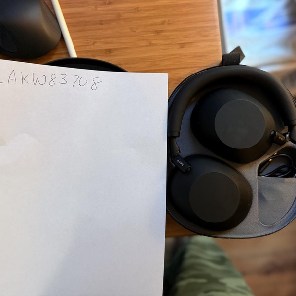 Sony WH-1000XM6 - Black