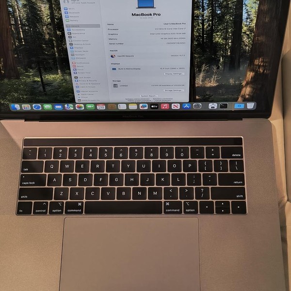 MacBook Pro 2018 (With Touch Bar) - 15 inch - I7, Gray, 256 GB, 16 GB