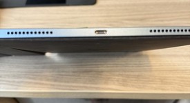 Mint
													Apple iPad Air 5th Gen - Wi-Fi, Blue, 256 GB, A2588, photo 3 of 12