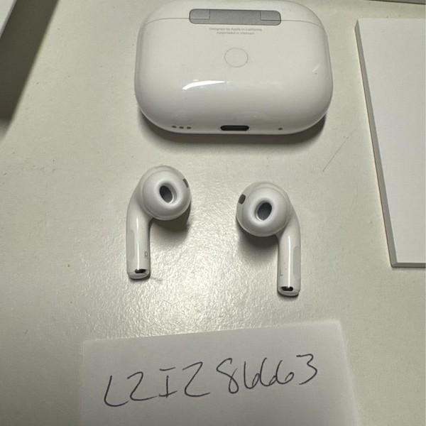Apple AirPods Pro 2 - USB-C