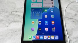 Fair
													Apple iPad 9th Gen - Unlocked, Gray, 64 GB, A2603, photo 1 of 3