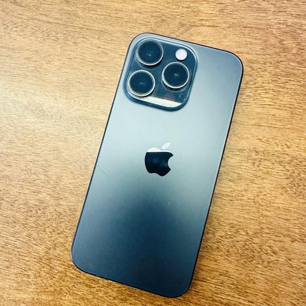 Apple iPhone 15 Pro - Unlocked, 256 GB, Black, A2848