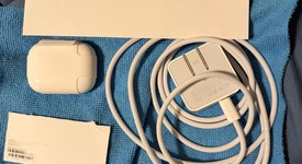 Used
													Apple AirPods Pro 3, photo 1 of 4