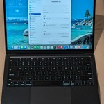 Good MacBook Air 2022 (M2) - 13 inch - 256 GB, Midnight, 8 GB, Apple M2