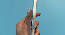 Good
													Apple iPhone 13 - Unlocked, Starlight, 128 GB, A2482, photo 3 of 7