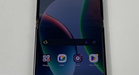 Good
													Motorola Razr (2023) - Unlocked, Pink, 128 GB, 8 GB, photo 1 of 7