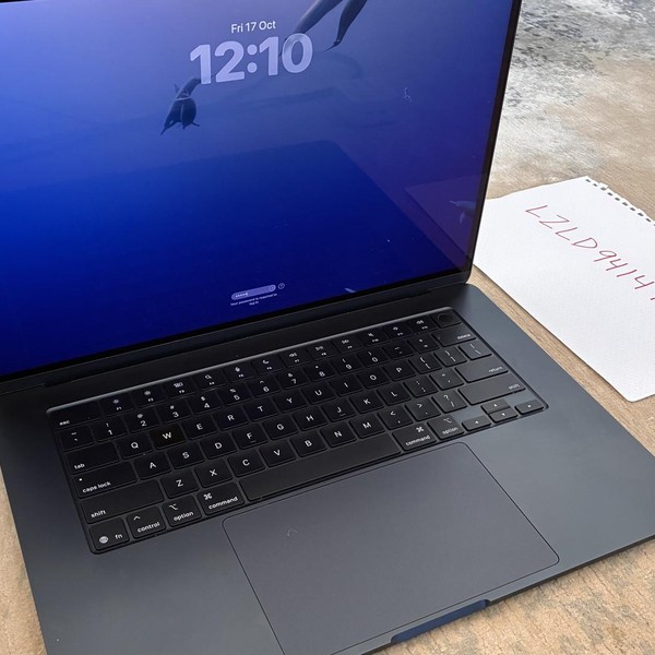 MacBook Air 2025 (M4) - 15 inch - 256 GB, Midnight, 16 GB, Apple M4