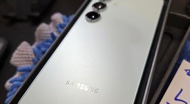 Mint
													Samsung Galaxy S25 - Unlocked, Mint, 256 GB, 12 GB, SM-S931U1, photo 6 of 6