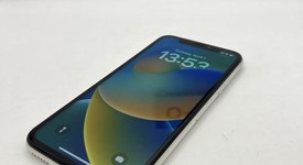 Good
													Apple iPhone Xs - Unlocked, Silver, 256 GB, A1920, photo 3 of 5