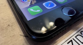 Fair
													Apple iPhone SE 3rd Gen 2022 - T-Mobile, Midnight, 64 GB, A2595, photo 2 of 11
