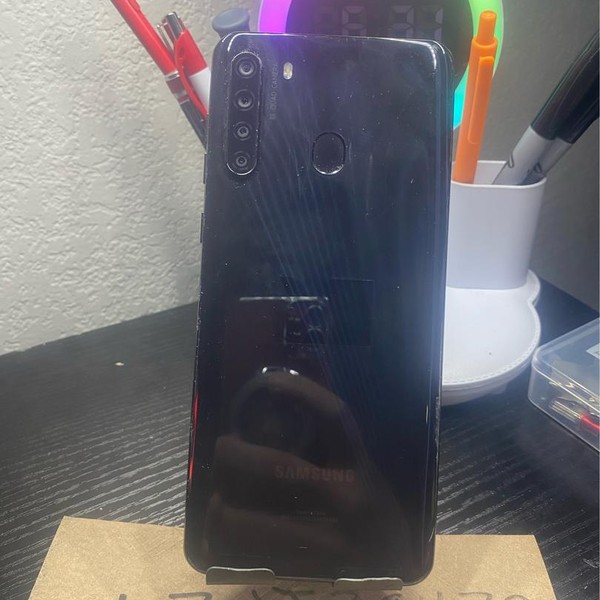 Samsung Galaxy A21 - Unlocked, Black, 32 GB, 3 GB