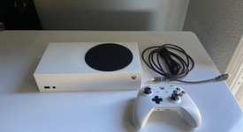 Good
													Xbox Series S (2020) - White, 512 GB, photo 2 of 3
