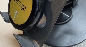 Fair
													Samsung Galaxy Watch Active2 40mm - Unlocked, Black, Stainless Steel, photo 2 of 6