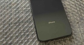 Mint
													Apple iPhone Xs Max - Unlocked, Gray, 512 GB, A1921, photo 4 of 10