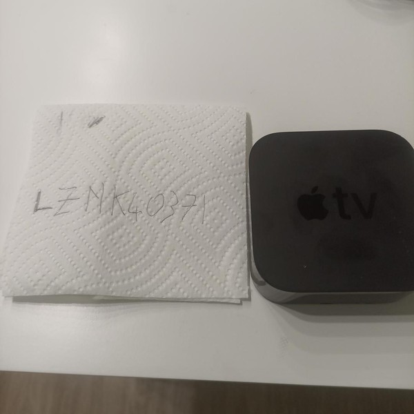 Apple TV 4k 1st Gen (2017) - 32 GB