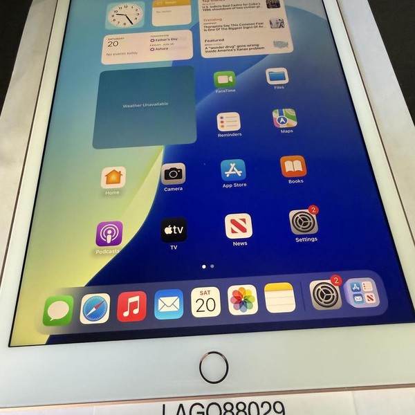 Apple iPad (7th Gen) - Unlocked, 32 GB, Gold, A2200