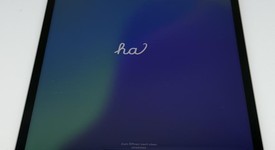 Mint
													Apple iPad Pro 12.9" 6th Gen 2022 - Unlocked, Gray, 256 GB, photo 2 of 6