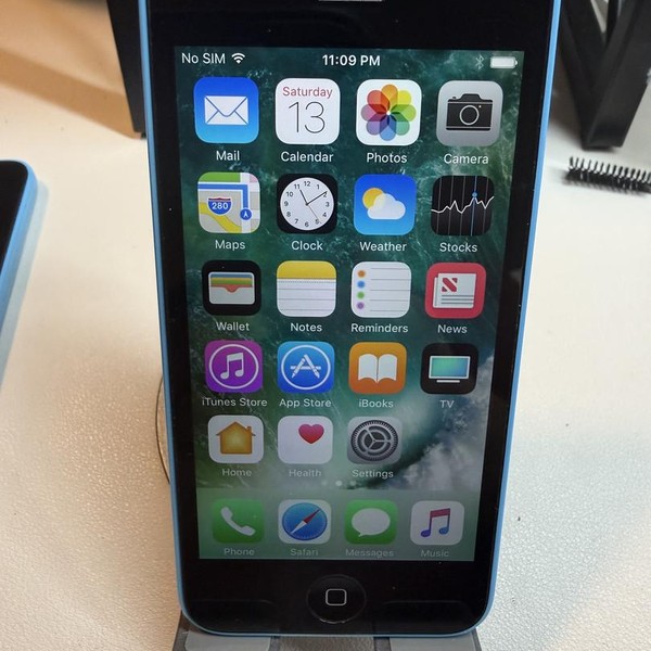 Apple iPhone 5C - Unlocked, 8 GB, White, A1532, GSM