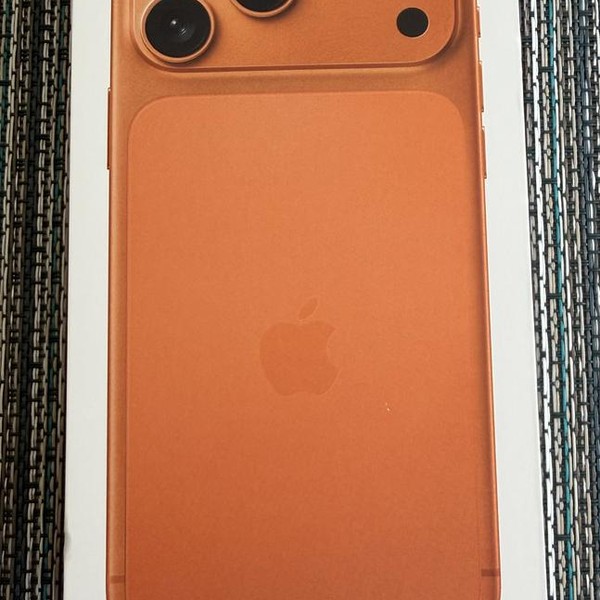 Apple iPhone 17 Pro Max - Unlocked, 256 GB, Cosmic Orange, A3257