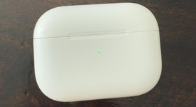 Used
													Apple AirPods Pro 2nd Gen - Lightning, photo 2 of 5