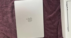 Good
													MacBook Air 2024 (M3) - 13" - Apple M3, Silver, 512 GB, 24 GB, 10-core GPU, photo 3 of 7