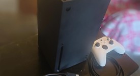 Good
													Xbox Series X (2020) - Black, 1 TB, standard, photo 3 of 8