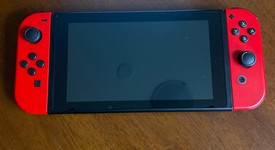 Good
													Nintendo Switch - Red, 32 GB, photo 1 of 5